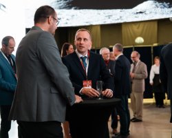 oslava v Planetariu